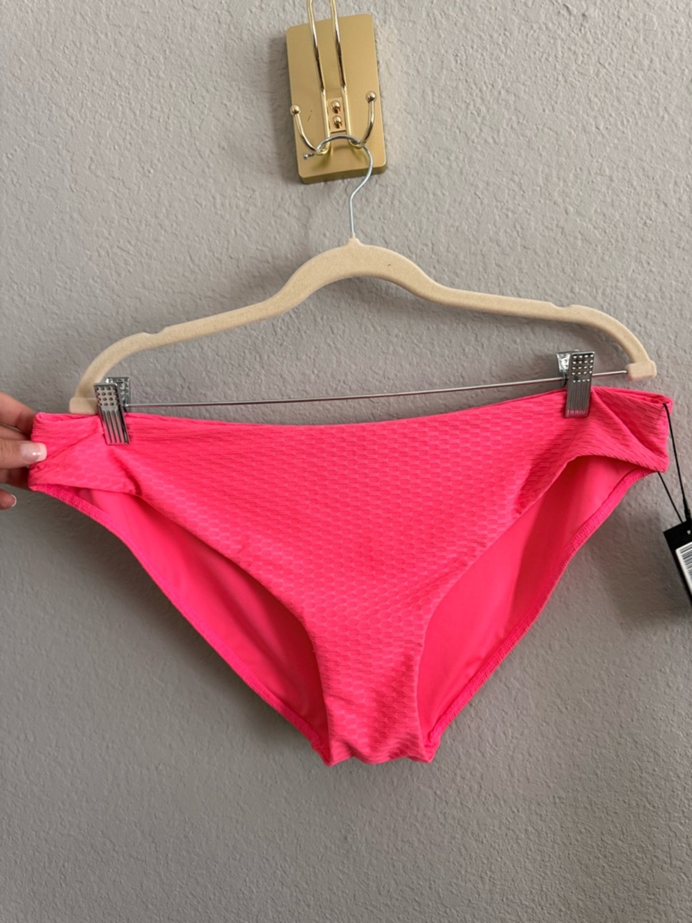 NWT Vetchy Laguna Pink Textured Bikini Set Underwire High Cut XXL - Picture 4 of 5